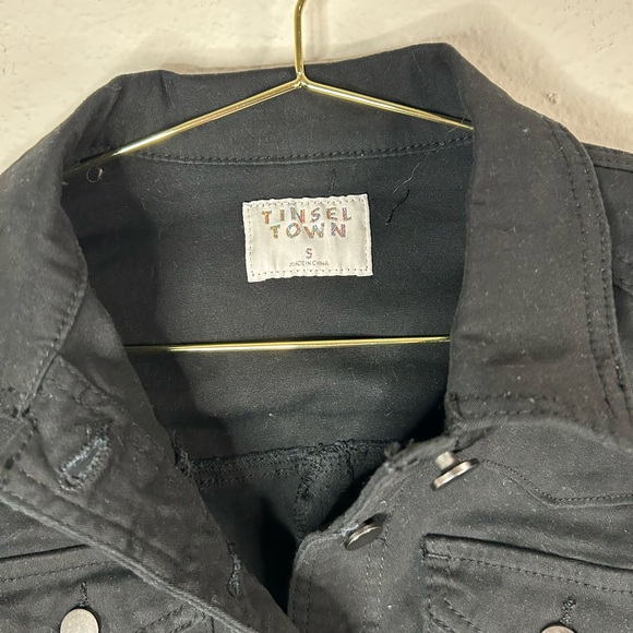 Tinsel Town Black Denim Jacket Women’s Small Button Front Cropped Fitted - Picture 3 of 5